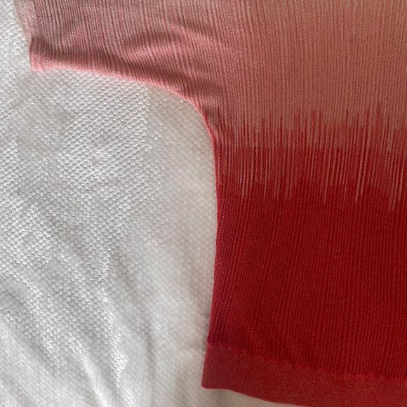 7TH AVENUE PINK TO RED OMBRÉ KNIT TOP - Picture 5 of 5